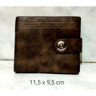 Πορτοφόλι με κούμπωμα